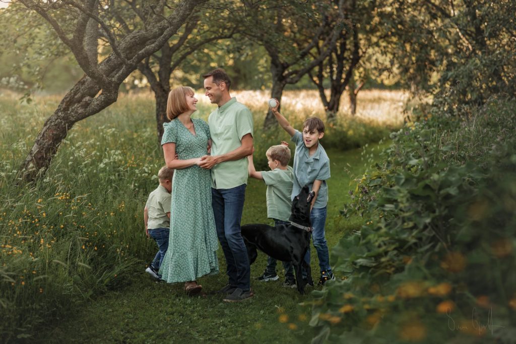 familjefotografering utomhus